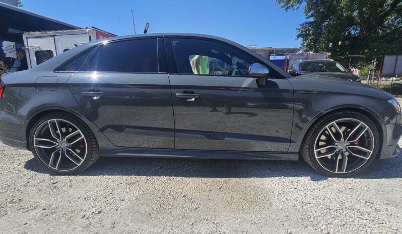 
								Audi S3 Quattro full									